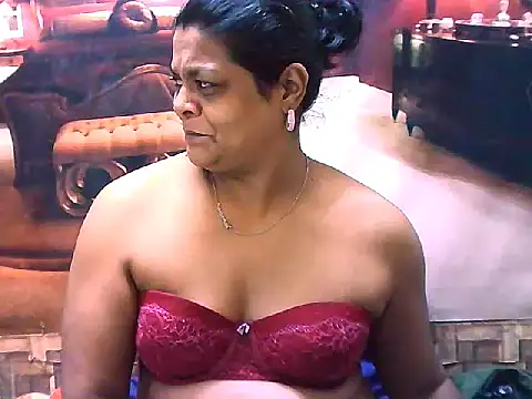 Snapshot of indianCherryPie chatting on 05/04/26, 05:03 indianCherryPie online show from 05/04/26, 05:03