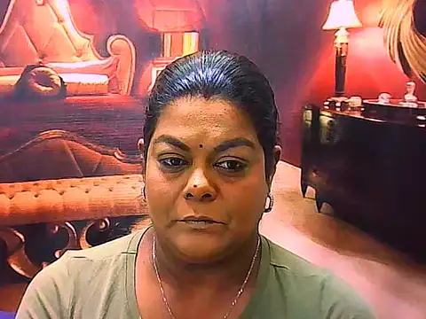 Snapshot of indianCherryPie chatting on 06/10/26, 05:39 indianCherryPie online show from 06/10/26, 05:39