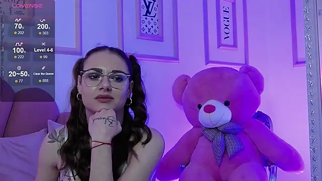 Abby  White online show from 02/08/25, 11:13