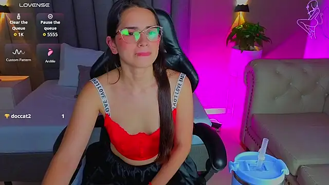 Snapshot of angelica_dymond chatting on 05/11/26, 04:04 angelica dymond online show from 05/11/26, 04:04