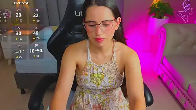 Snapshot of angelica_dymond chatting on 05/29/26, 07:56 angelica dymond online show from 05/29/26, 07:56