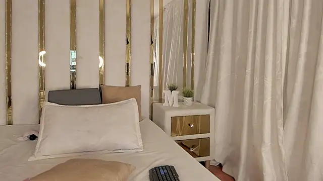 MicaelaHot  online show from 02/27/25, 02:21