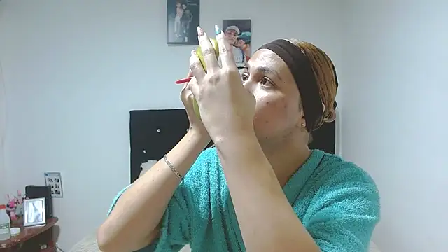 giuliana andrade online show from 10/21/25, 11:38