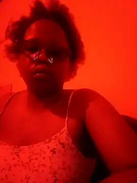 SWEETCLITYxxx online show from 11/29/25, 06:00