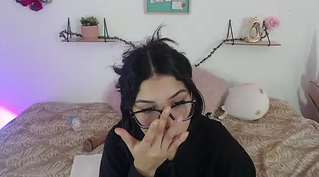 AmberJeong online show from 01/02/25, 10:44