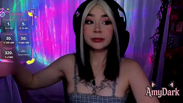 Snapshot of _AmyDark chatting on 09/27/25, 11:04 AmyDark online show from 09/27/25, 11:04