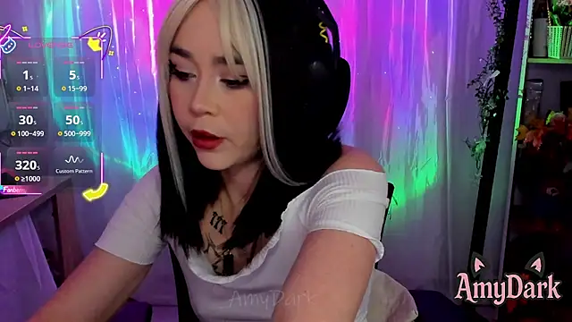 Snapshot of _AmyDark chatting on 10/05/25, 12:36 AmyDark online show from 10/05/25, 12:36