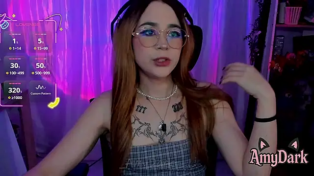 Snapshot of _AmyDark chatting on 10/11/25, 08:29 AmyDark online show from 10/11/25, 08:29