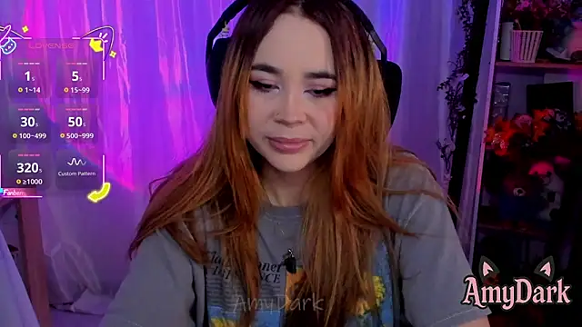 Snapshot of _AmyDark chatting on 10/13/25, 06:52 AmyDark online show from 10/13/25, 06:52