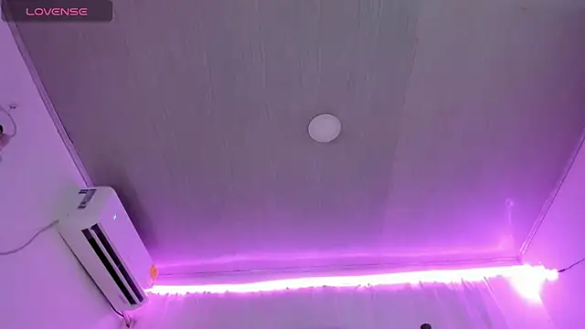 catalina and roger online show from 11/24/25, 08:52