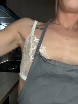 lola tentatiion online show from 10/20/25, 07:03