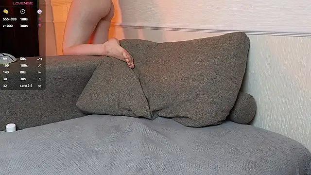 Snapshot of _neli chatting on 02/04/26, 05:02 neli online show from 02/04/26, 05:02