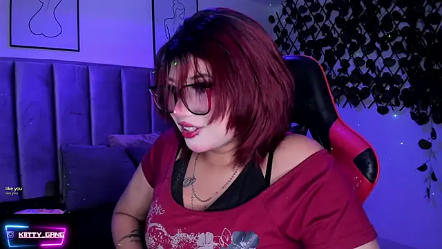 Kitty Gang online show from 12/04/25, 02:43