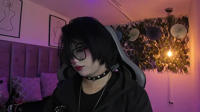 Kitty Gang online show from 06/06/26, 01:32