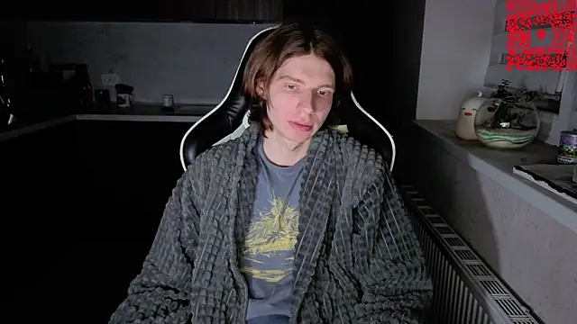 Snapshot of spaisenok chatting on 11/23/25, 01:44 spaisenok online show from 11/23/25, 01:44