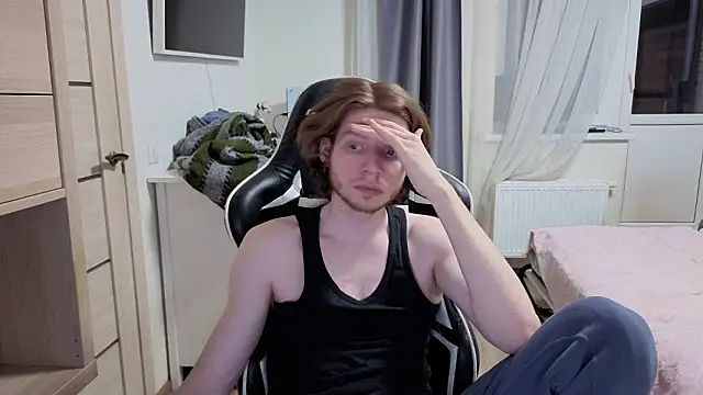 Snapshot of spaisenok chatting on 02/14/26, 10:06 spaisenok online show from 02/14/26, 10:06