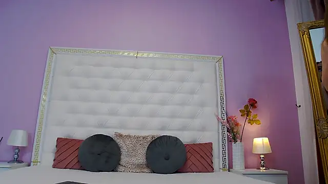 Lenna Paul online show from 11/14/25, 04:55