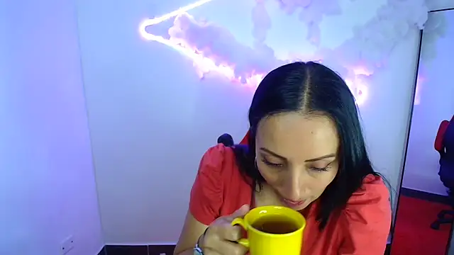 yaralyminjo2 online show from 01/23/25, 02:28
