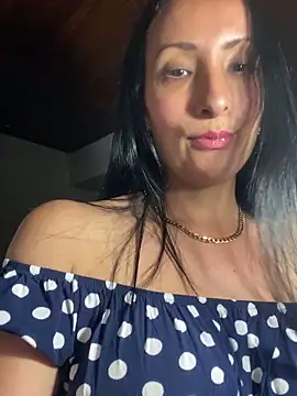 yaralyminjo2 online show from 02/01/25, 12:51