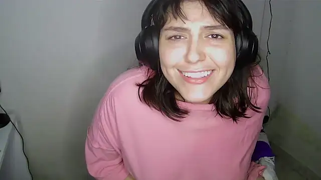 soysara15 online show from 06/14/26, 02:24