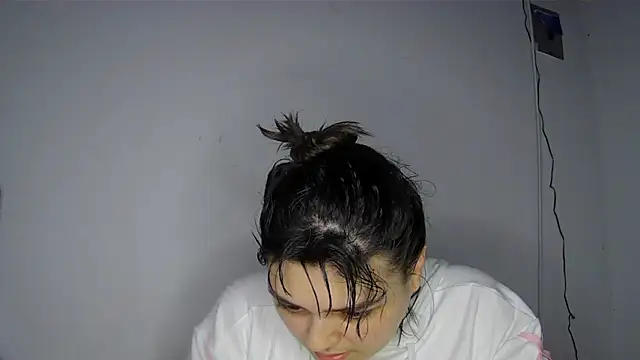soysara15 online show from 06/16/26, 02:36