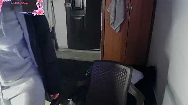 soysara15 online show from 06/27/26, 10:31