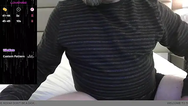 Snapshot of BondBroken chatting on 03/22/26, 08:12 BondBroken online show from 03/22/26, 08:12