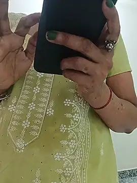 Saroj-Shah online show from 07/25/26, 04:43