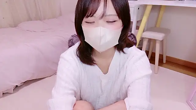 Snapshot of HANApipi chatting on 10/16/25, 10:38 HANApipi online show from 10/16/25, 10:38
