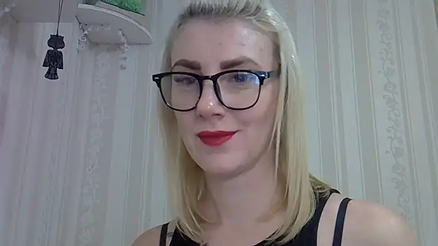 Snapshot of Pabonya91 chatting on 01/12/25, 10:45 Pabonya91 online show from 01/12/25, 10:45