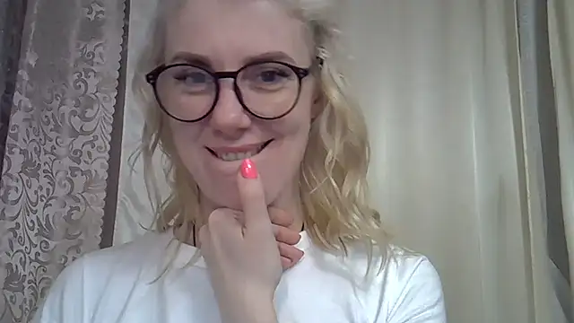 Snapshot of Pabonya91 chatting on 02/02/25, 06:20 Pabonya91 online show from 02/02/25, 06:20