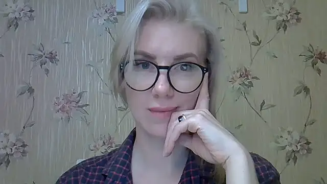Snapshot of Pabonya91 chatting on 02/09/25, 10:54 Pabonya91 online show from 02/09/25, 10:54