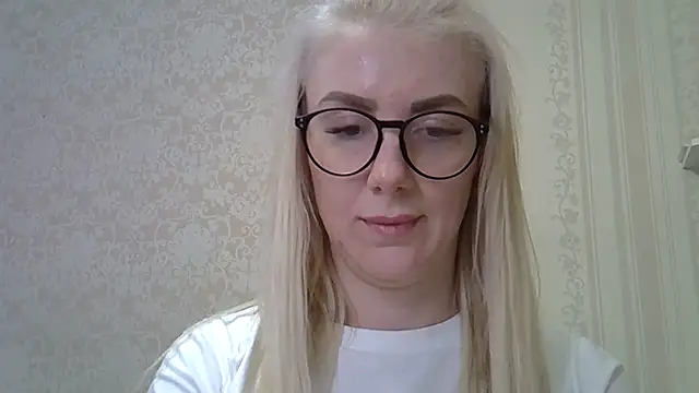 Snapshot of Pabonya91 chatting on 02/11/25, 11:21 Pabonya91 online show from 02/11/25, 11:21