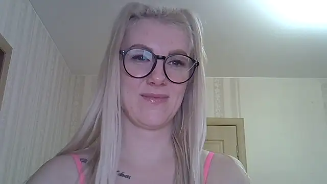 Snapshot of Pabonya91 chatting on 02/21/25, 03:43 Pabonya91 online show from 02/21/25, 03:43