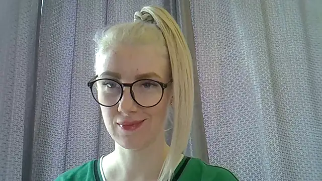 Snapshot of Pabonya91 chatting on 03/18/25, 12:14 Pabonya91 online show from 03/18/25, 12:14