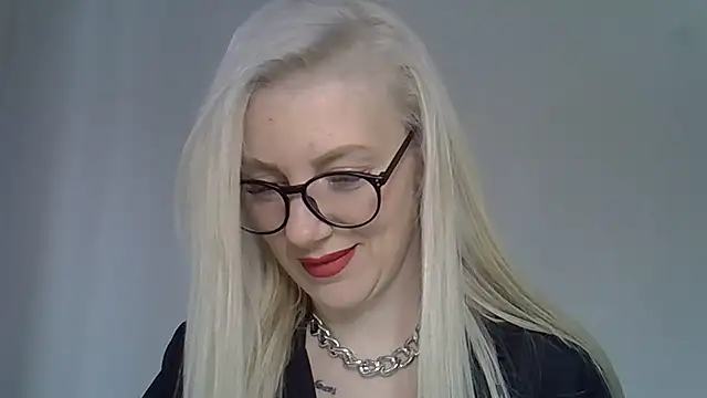 Snapshot of Pabonya91 chatting on 03/21/25, 06:38 Pabonya91 online show from 03/21/25, 06:38