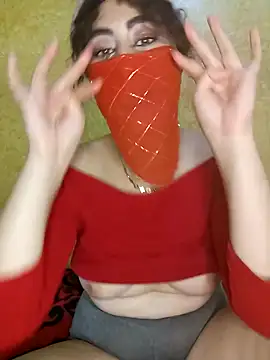 Snapshot of Lalou chatting on 12/06/24, 05:22 Lalou online show from 12/06/24, 05:22