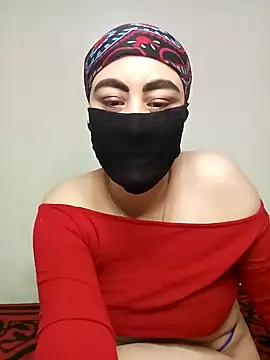 Snapshot of Lalou chatting on 01/13/25, 11:52 Lalou online show from 01/13/25, 11:52