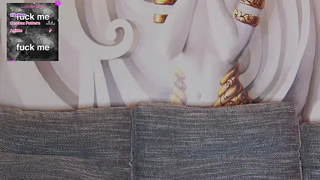 hailey peach online show from 03/01/25, 12:28