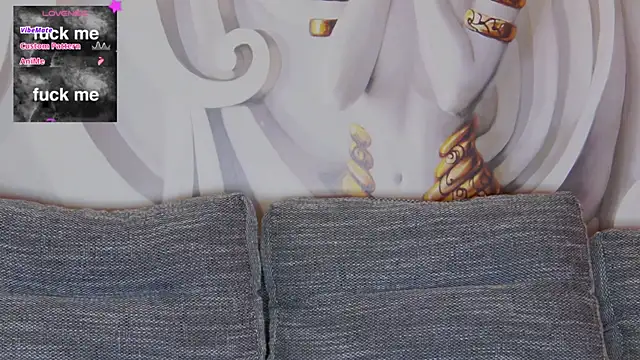 hailey peach online show from 03/03/25, 12:04