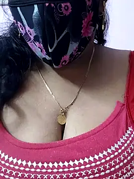 mallu-sumi online show from 04/25/26, 05:54