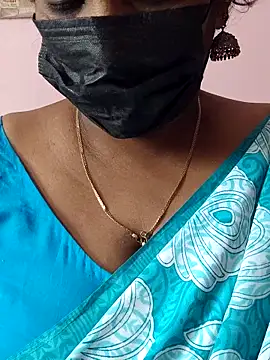 mallu-sumi online show from 04/27/26, 06:44