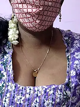 mallu-sumi online show from 05/20/26, 07:20