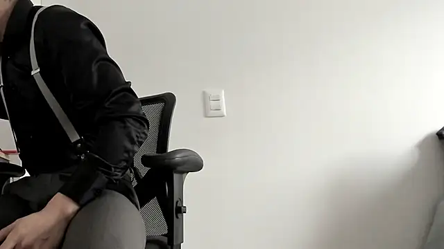 Snapshot of pablo-rincon95 chatting on 01/06/25, 03:40 pablo-rincon95 online show from 01/06/25, 03:40