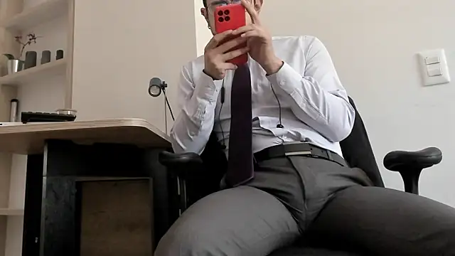 Snapshot of pablo-rincon95 chatting on 01/07/25, 04:48 pablo-rincon95 online show from 01/07/25, 04:48