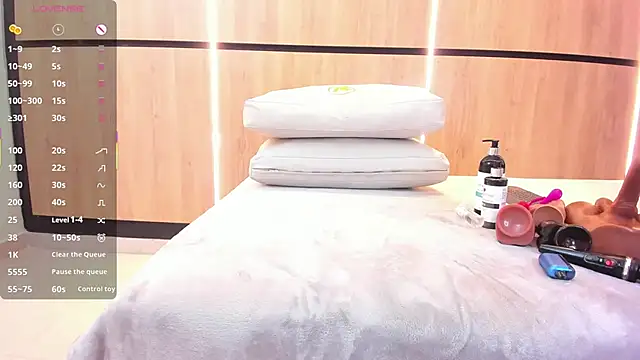 adela chase online show from 09/13/25, 02:33