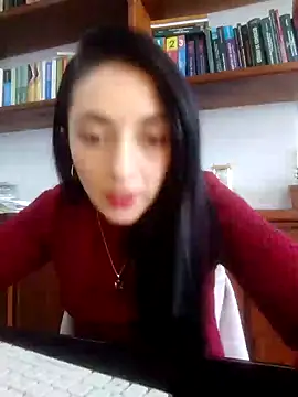 Snapshot of amellie_ros chatting on 12/11/24, 01:39 amellie ros online show from 12/11/24, 01:39