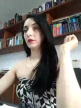 Snapshot of amellie_ros chatting on 12/20/24, 08:34 amellie ros online show from 12/20/24, 08:34