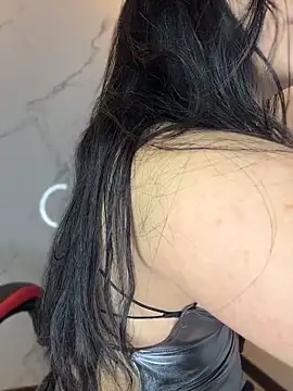 Emily Trujillo online show from 04/27/26, 06:17