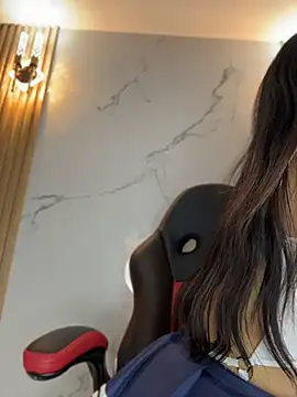 Emily Trujillo online show from 04/30/26, 06:58